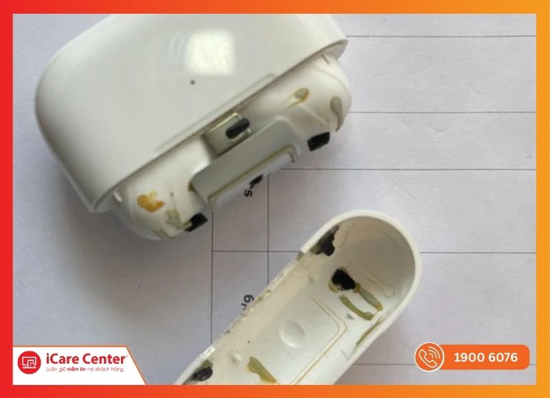Hộp sạc AirPods Pro bị hư hỏng do phơi nắng và nhiệt độ cao, cần thay vỏ tại iCare Center