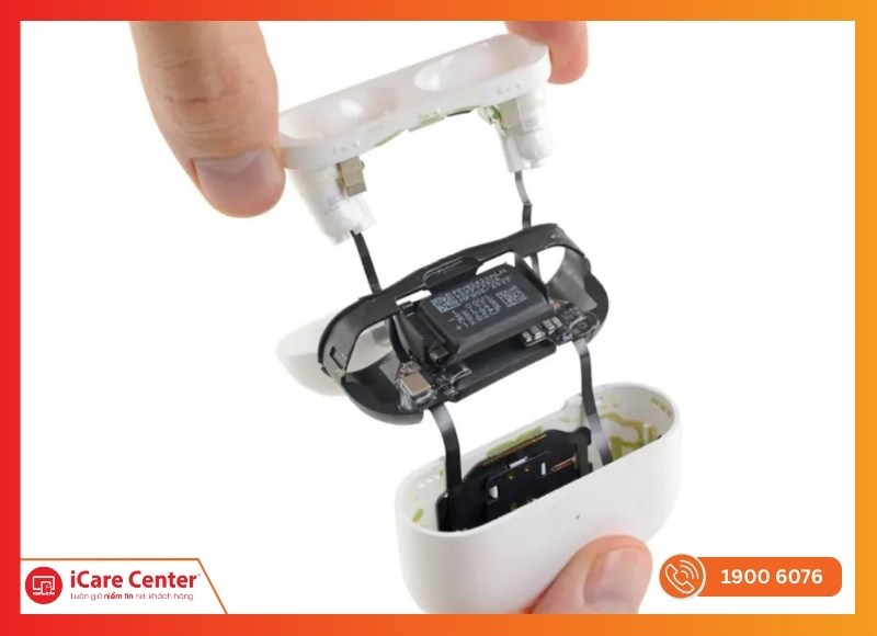 Thay pin Dock sạc cho AirPods Pro 3