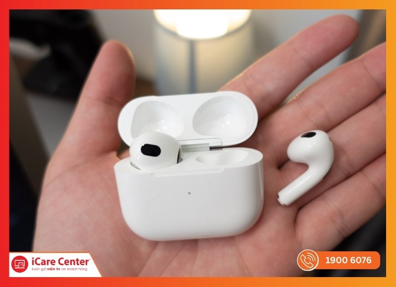 Sạc không đúng cách sẽ ảnh hưởng pin tai nghe AirPods 3