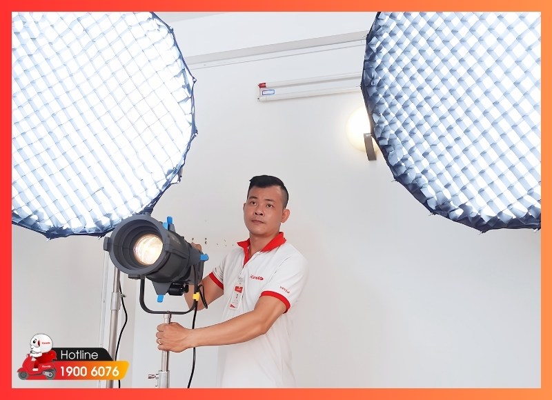 Thiết kế ánh sáng Phòng livestream đứng