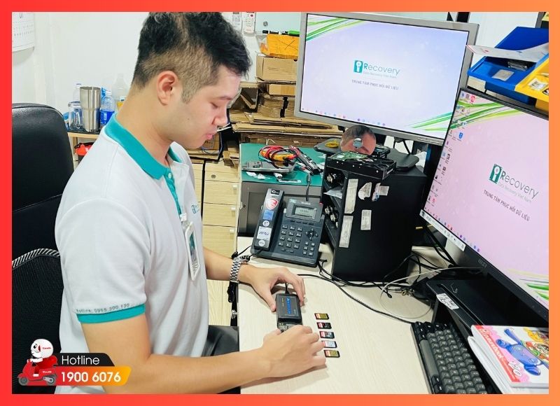Kỹ thuật viên iCare Center xử lý các sự cố, phục hồi dữ liệu một cách an toàn