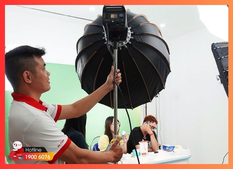 Hệ thống ánh sáng cho phòng live 3