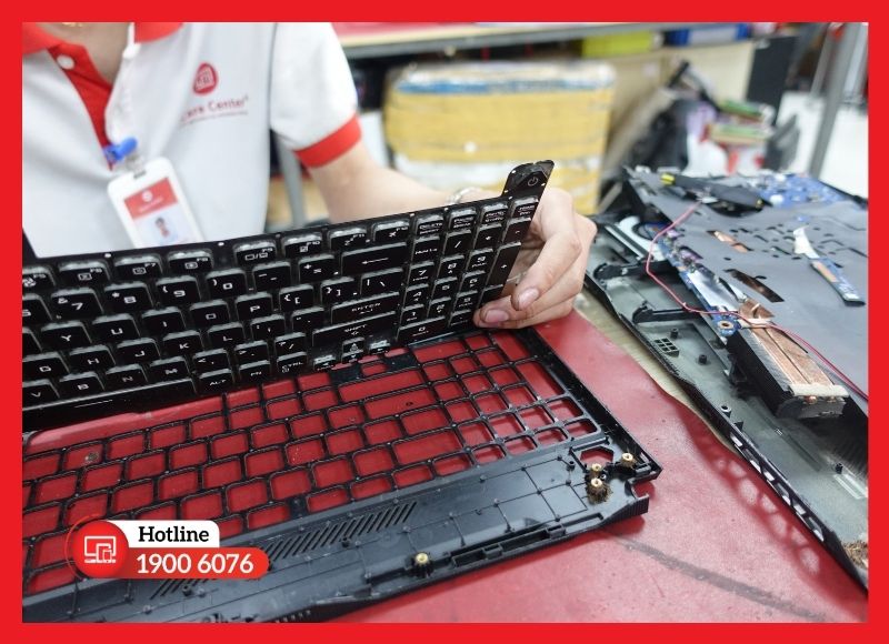 Thay vỏ mặt C laptop Lenovo quanh khu vực bàn phím