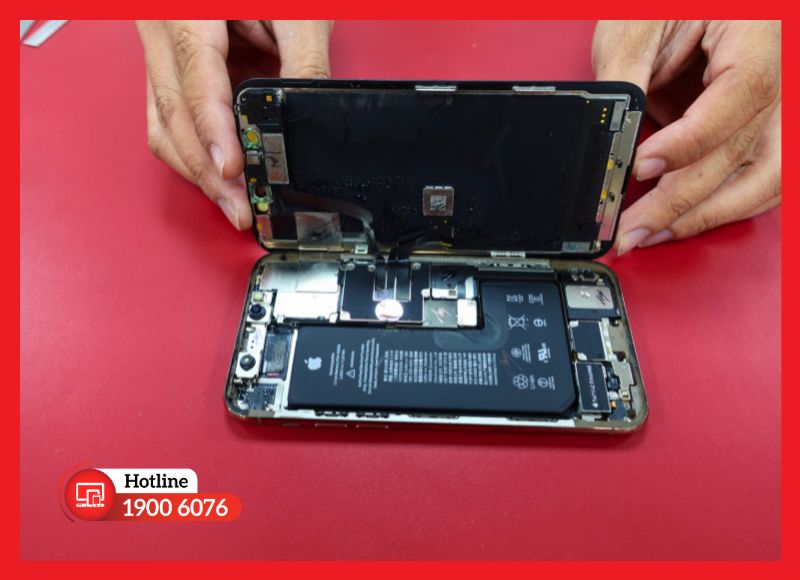 Quy trình thay pin điện thoại iPhone rõ ràng, minh bạch