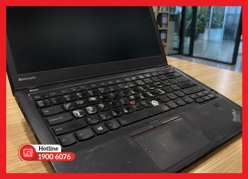 Lỗi phím bị liệt hoặc không nhạy là dấu hiệu cần được thay bàn phím Lenovo