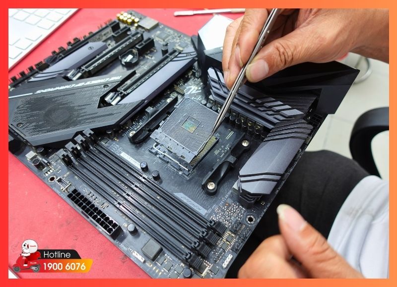 Khi chi phí sửa gần bằng giá main mới, nên cân nhắc thay để tối ưu lâu dài