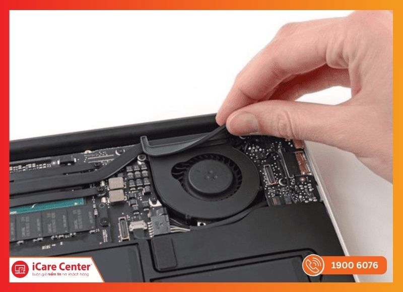 Cánh quạt Macbook bị cong sau va chạm, trục lệch ảnh hưởng hiệu quả tản nhiệt