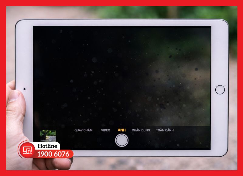 Camera sau iPad Gen 9 bị xuất hiện đốm đen hoặc không hiển thị