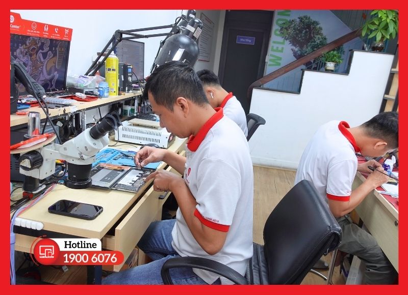 Dịch vụ thay camera trước iPad Pro 9.7 chuyên nghiệp, cam kết test máy kỹ lưỡng trước khi trao tay khách hàng