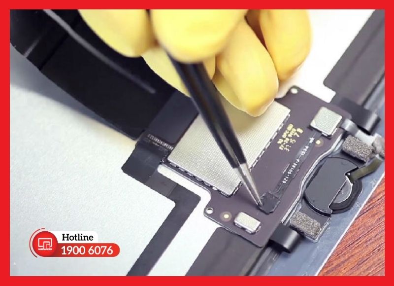 Xác định chính xác nguyên nhân giúp việc thay cáp home iPad Pro 9.7 diễn ra hiệu quả và an toàn.