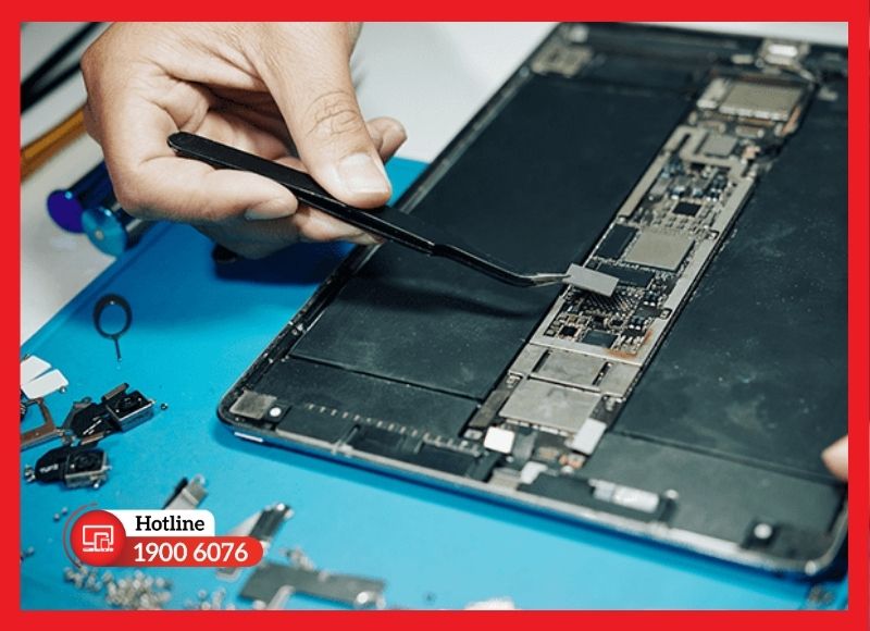 Tổng hợp các nguyên nhân vật lý và môi trường khiến người dùng phải thay cáp nguồn iPad Gen 7.