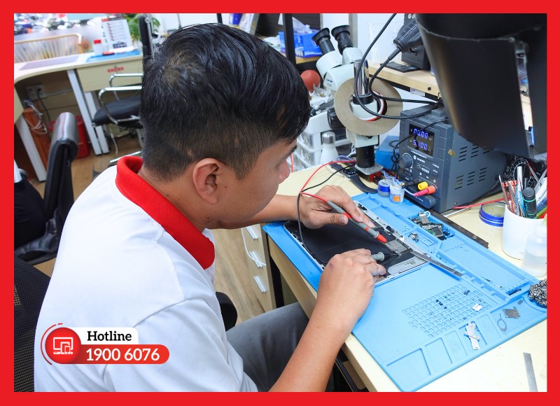 Dịch vụ thay jack tai nghe iPad Air 2 chính hãng tại iCare Center