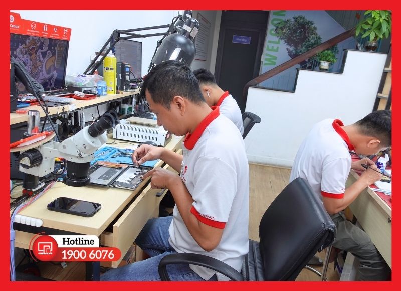 Dịch vụ thay jack tai nghe iPad Gen 6 uy tín, bảo hành 6 tháng tại iCare Center.