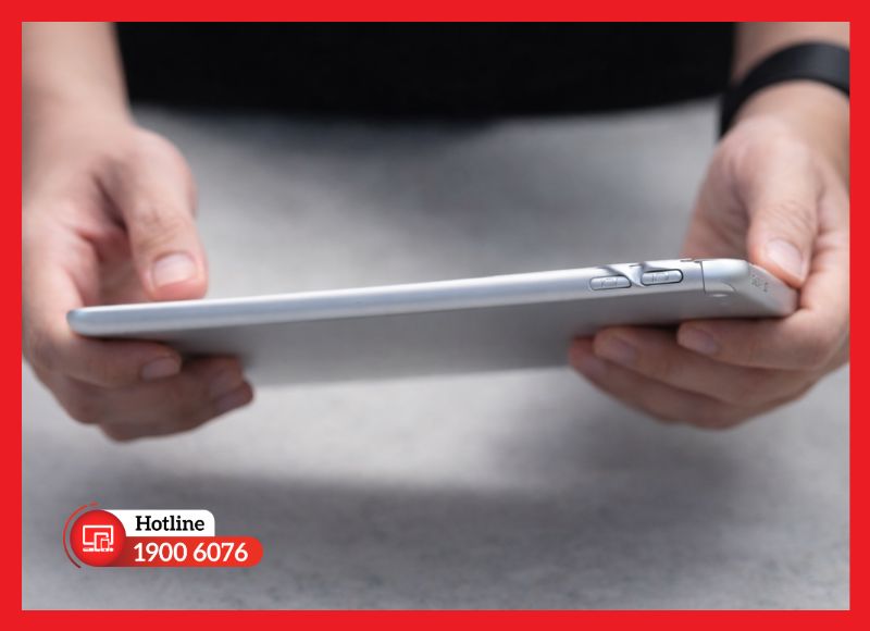 Cáp volume iPad Gen 9 hư do va đập, ẩm nước hoặc hao mòn