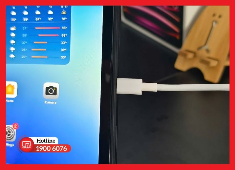 Thao tác sử dụng đúng giúp tăng tuổi thọ chân sạc iPad Gen 5