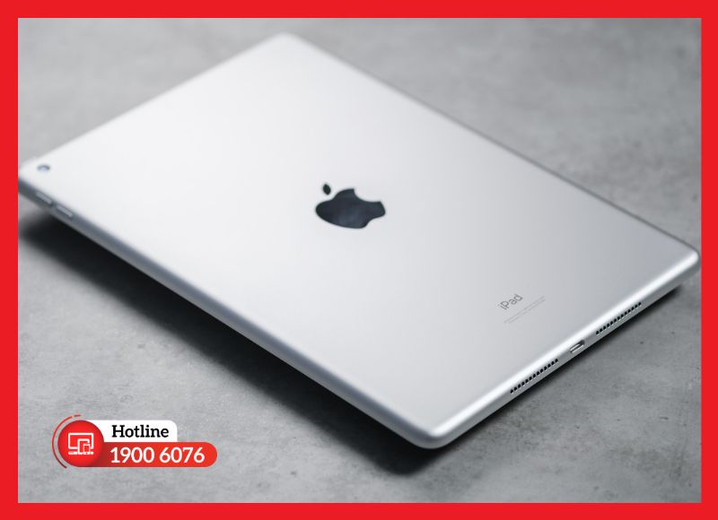 Cổng sạc Lightning iPad Gen 9 đặt ở cạnh dưới máy