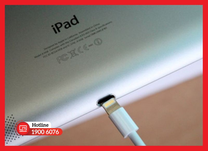 Cận cảnh cấu tạo cổng Lightning và linh kiện cần chuẩn bị khi thay chân sạc iPad Mini 5.