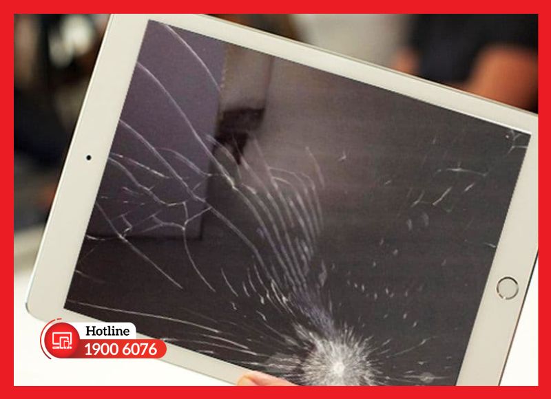 iPad Mini 5 bị nứt vỡ mặt kính và loạn cảm ứng