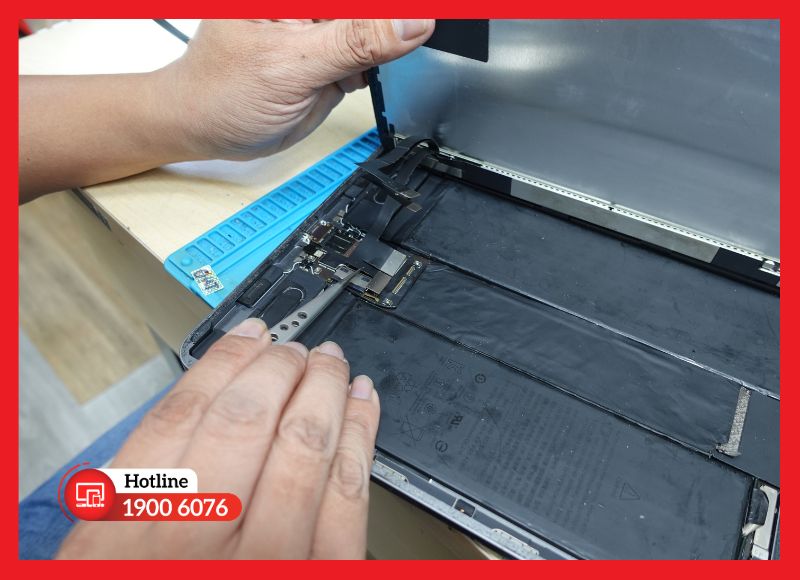 Dịch vụ ép cảm ứng iPad Pro M2 12.9 tại iCare Center, test Apple Pencil toàn màn và hover sau khi ép