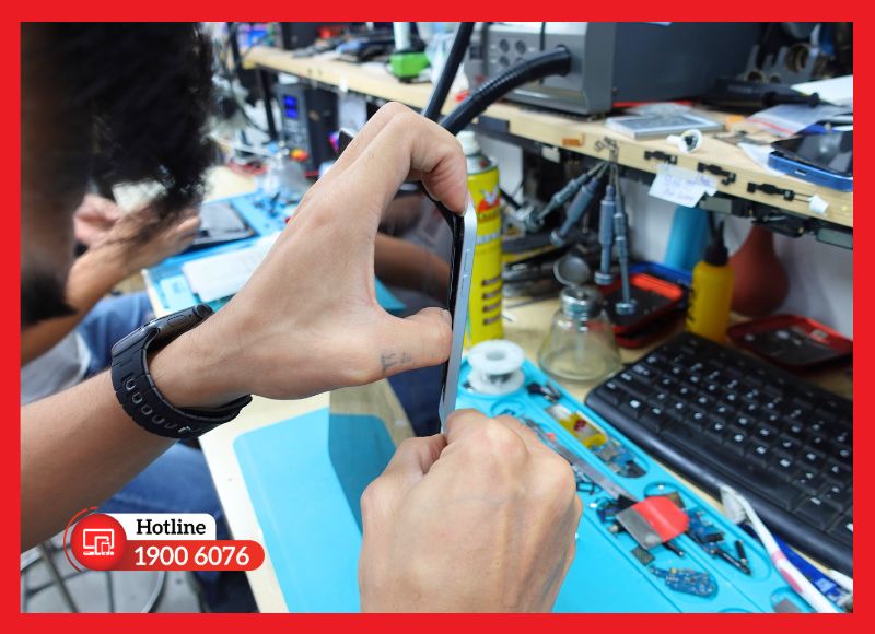 Dịch vụ ép kính iPad Pro 12.9 M2 tại iCare Center, test hover và Local Dimming trước bàn giao