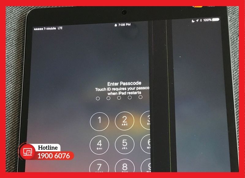 Dấu hiệu màn hình iPad Gen 6 bị sọc và liệt cảm ứng cần thay thế