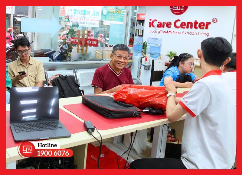 Thay pin đúng kỹ thuật, minh bạch tại iCare Center