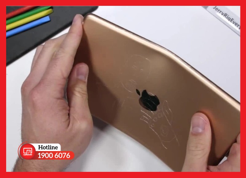 Dấu hiệu nhận biết cần thay vỏ iPad Air 2 để tránh ảnh hưởng linh kiện