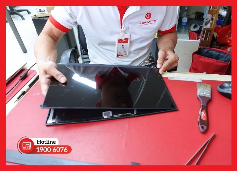 Quy trình thay màn hình laptop MSI Creator Z16 HX tại iCare Center