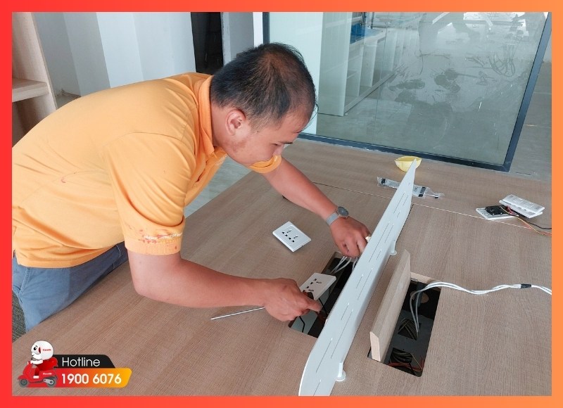 iCare Center bảo trì hệ thống điện cho văn phòng, nhà ở, công trình