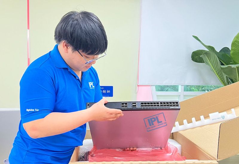 sửa máy chủ ibm-iCare60 #4