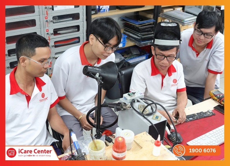 Có nhiều yếu tố ảnh hưởng đến chi phí học sửa chữa điện thoại