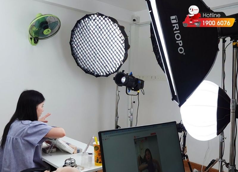 Mẫu phòng livestream nhỏ gọn, tối ưu cho shop diện tích hạn chế