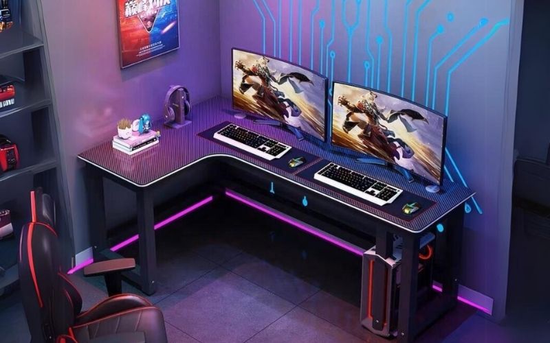 Bàn làm việc là yếu tố setup phòng gaming quan trọng