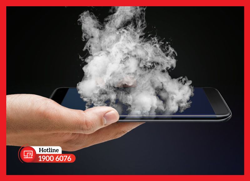 iPhone bị phồng pin có nổ không?