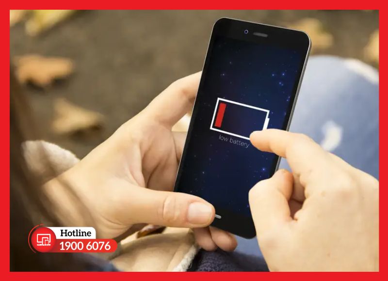 Pin yếu dễ gây sập nguồn khi dùng tác vụ nặng
