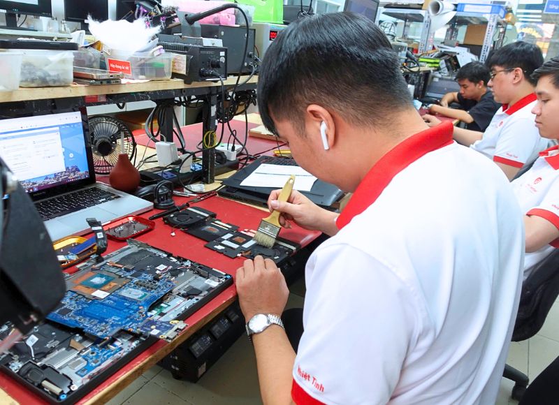 thay card wifi laptop giá bao nhiêu tại iCare Center