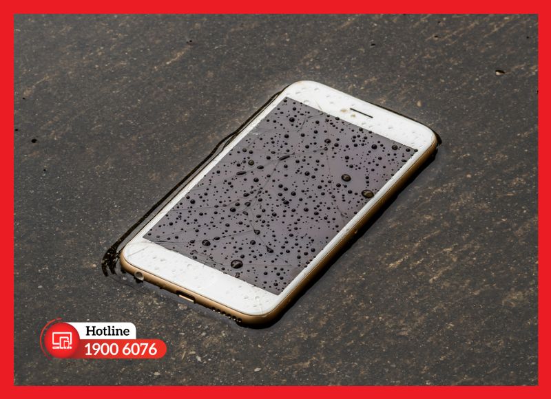 Apple không bảo hành các trường hợp iPhone bị vào nước